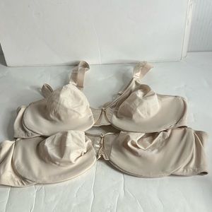NWOT 2pcs set Warner’s Underwire lace bra
Tan/brown size 40C